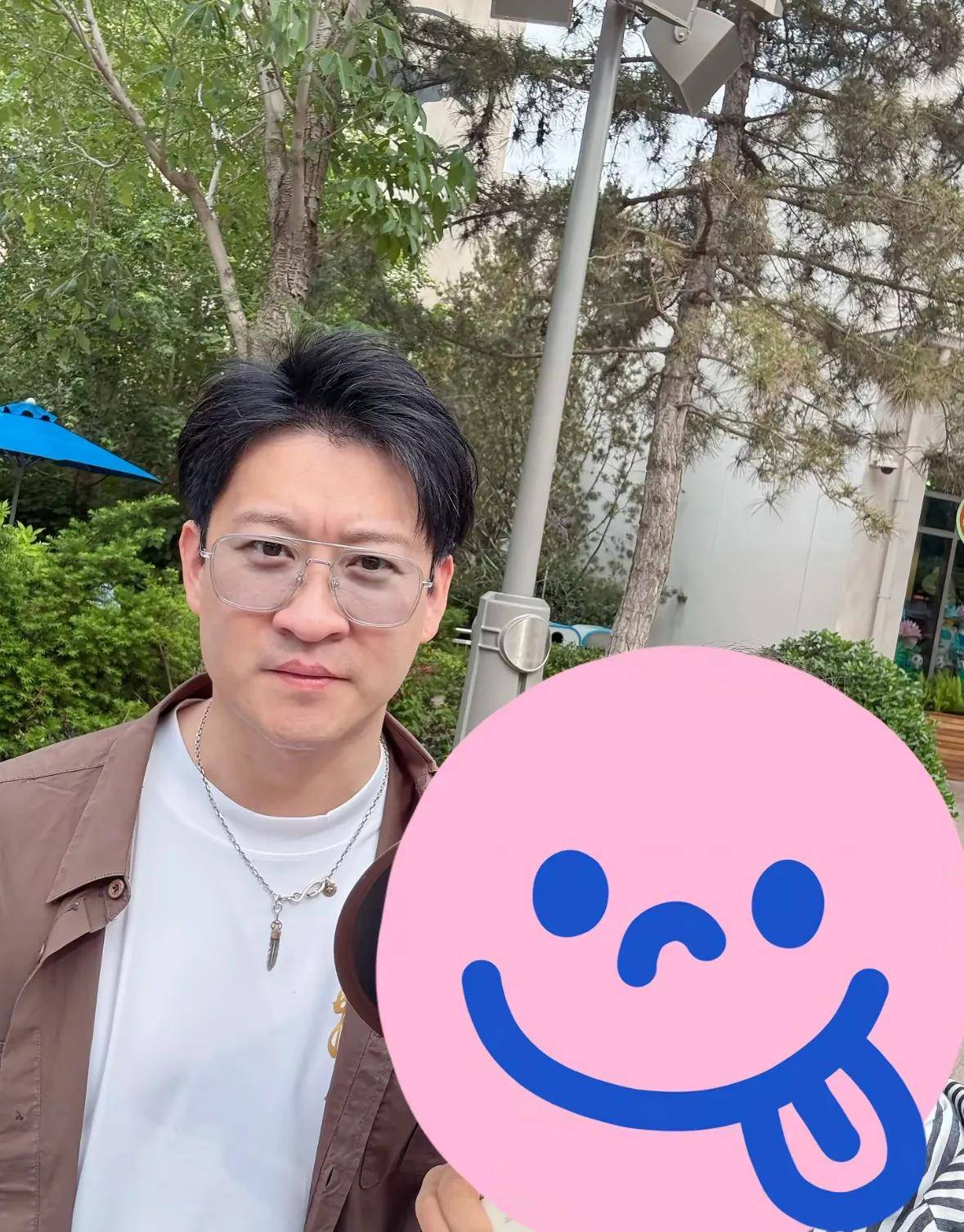 再曝光离婚多年默契依旧被夸负责好爸麻将胡了2试玩曹云金与前妻带娃画面(图3)